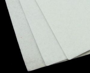 Филц лист - дебелина 1 мм., размер 20x30 см. цвят бял -1 брой