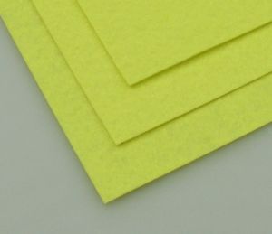 Филц лист - дебелина 1 мм., размер 20x30 см. цвят жълт светло-1 брой