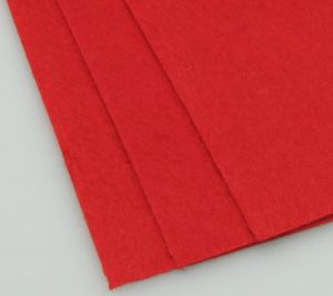 Филц лист - дебелина 1 мм., размер 20x30 см. цвят червен -1 брой