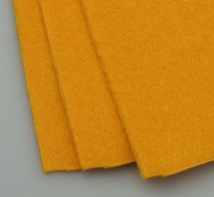 Филц лист - дебелина 2 мм., размер 20x30 см. цвят жълт тъмно -1 брой