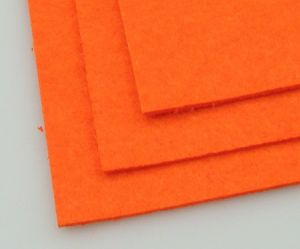 Филц лист - дебелина 2 мм., размер 20x30 см. цвят оранжев-1 брой
