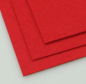 Филц лист - дебелина 2 мм., размер 20x30 см. цвят червен светло -1 брой