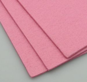 Филц лист - дебелина 3 мм., размер 20x30 см. цвят розов -1 брой