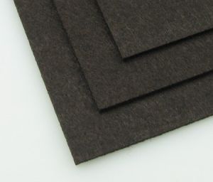 Филц лист - дебелина 3 мм., размер 20x30 см. цвят черно кафяво -1 брой