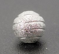 топче метално с релеф 8 мм дупка 2 мм цвят бял -5 броя