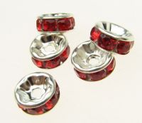 шайба метал с червени кристали 8x3.5 мм дупка 2 мм (качество B) цвят бял -10 броя