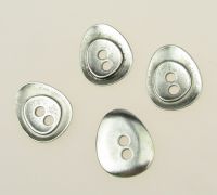мънисто метал копче 24x19x2 мм дупка 3 мм цвят сребро -5 броя